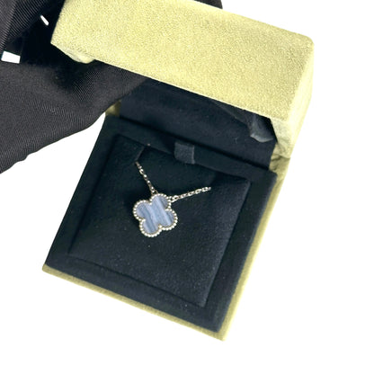 Used VAN CLEEF & ARPELS White Gold Chalcedony Vintage Alhambra Necklace Silver Blue