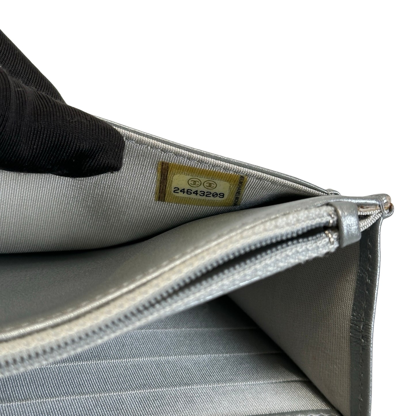 Used CHANEL Camellia Leather woc Wallet on chain Silver，Phw