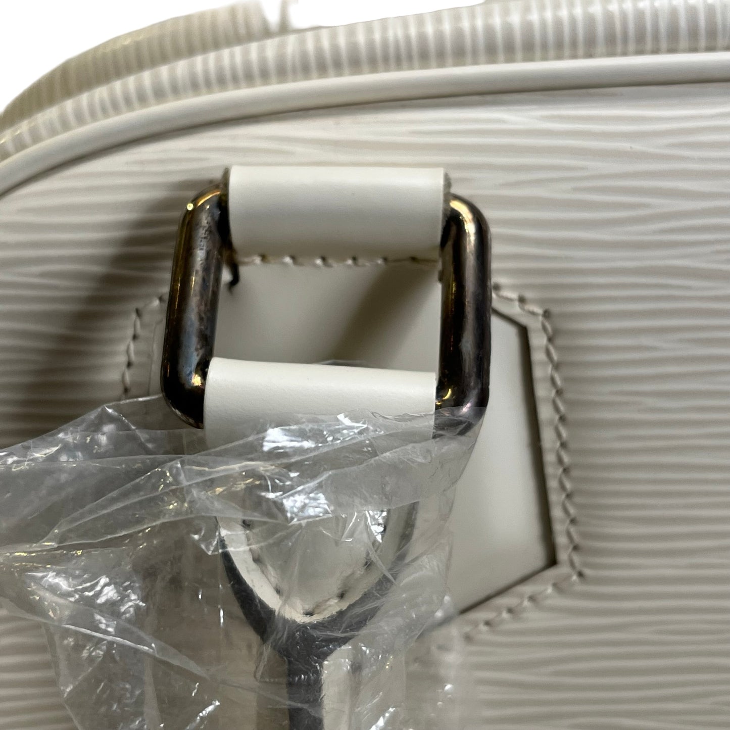 Used LOUIS VUITTON Epi Epi Montaigne PM Handbag White