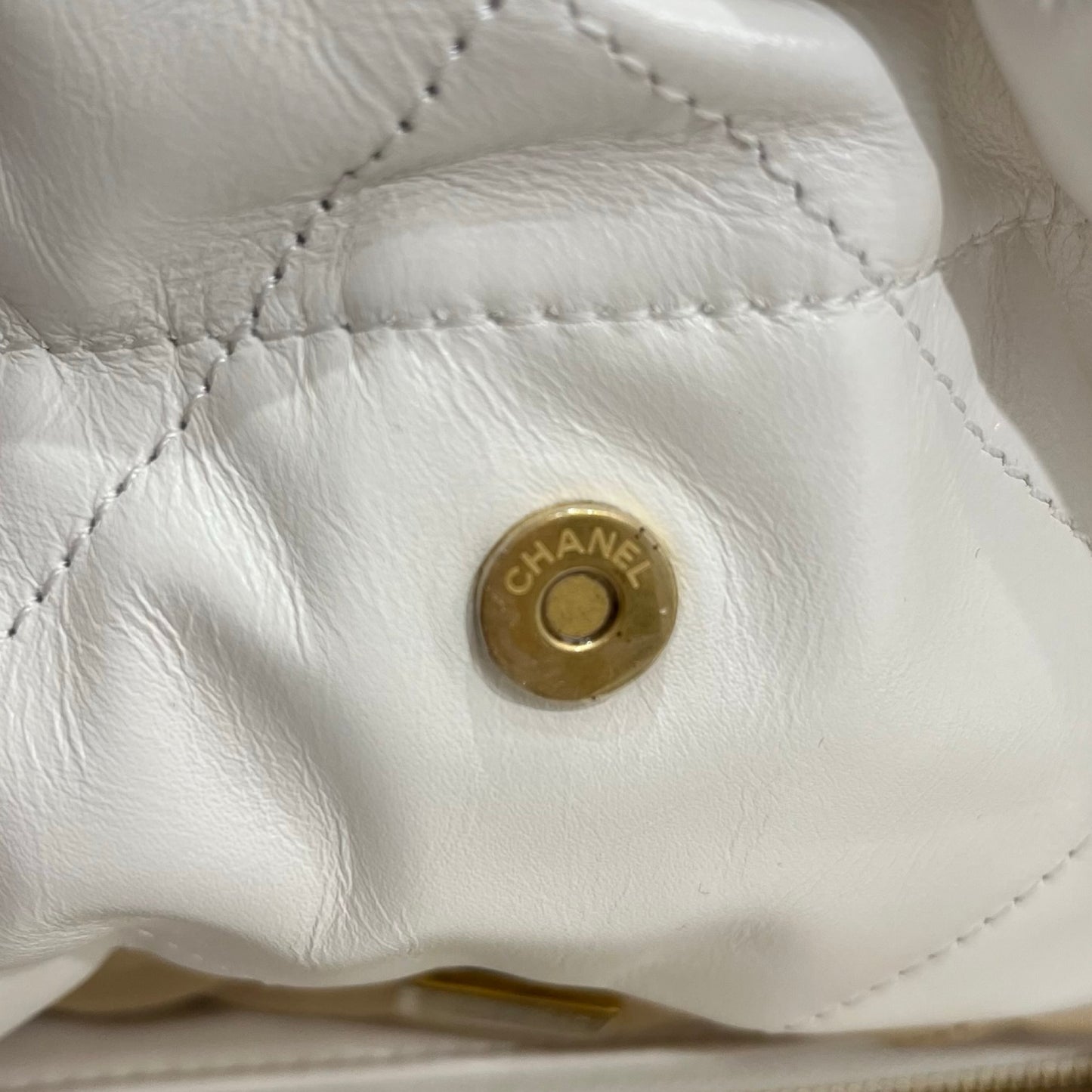 Used CHANEL 22 Shoulder Bag White GHW