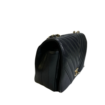 Used CHANEL Chevron Leather Chevron Flap Bag Chain Shoulder Bag Black Gold