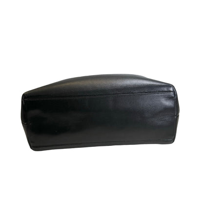 Used CHANEL solid vintage CC logo shoulder bag Shoulder Bag black