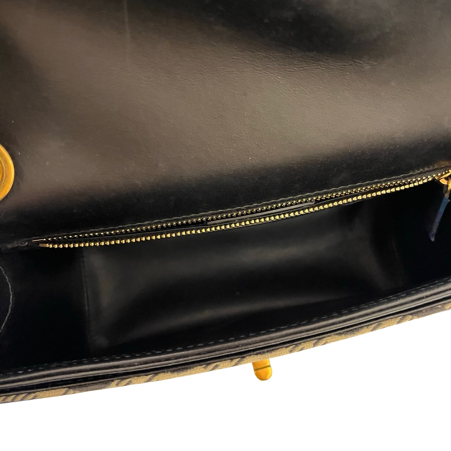 Used FERRAGAMO Chain Shoulder Shoulder Bag Black GHW Beige