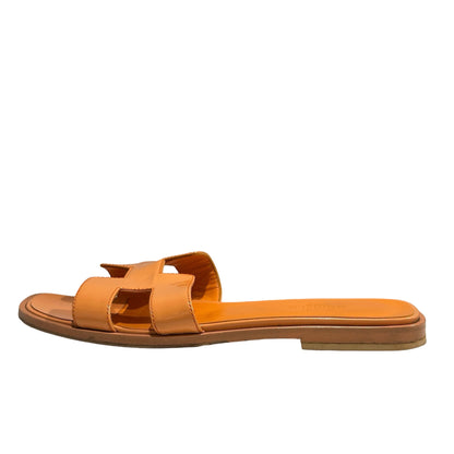 HERMES Smooth Calfskin Leather Oran Heels Gold/Tan