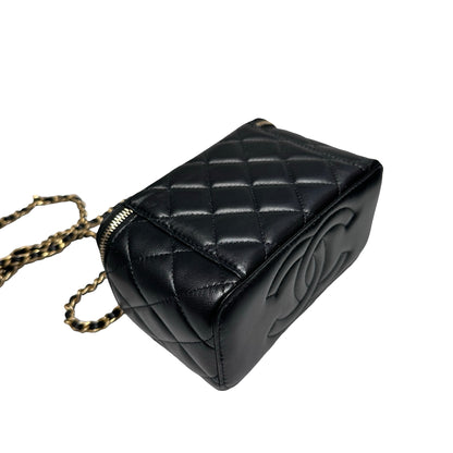 Unused CHANEL Chanel Vanity Case Chain Shoulder Bag Black GHW