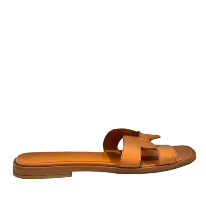 HERMES Smooth Calfskin Leather Oran Heels Gold/Tan