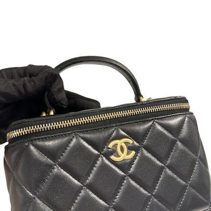 Used CHANEL Matelassé Lambskin Vanity Case Vanity case Black Gold