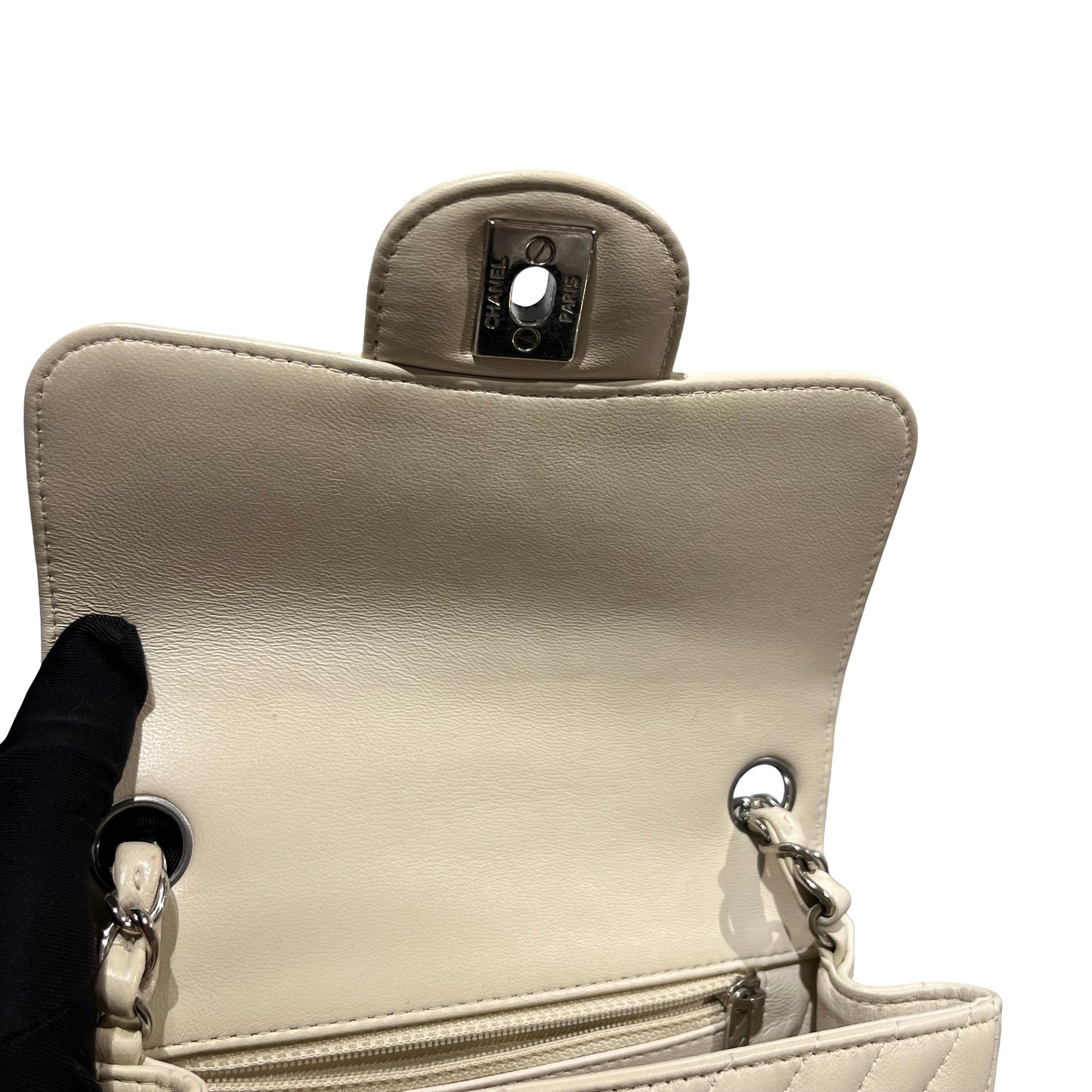 Used CHANEL Chevron Lambskin Chevron Flap Bag Chain Shoulder Bag White Silver hardware