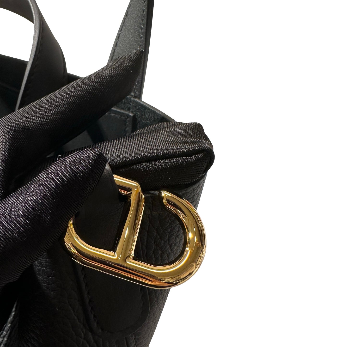 New HERMÈS Clemence leather IN THE LOOP 18 Bucket Bag Black