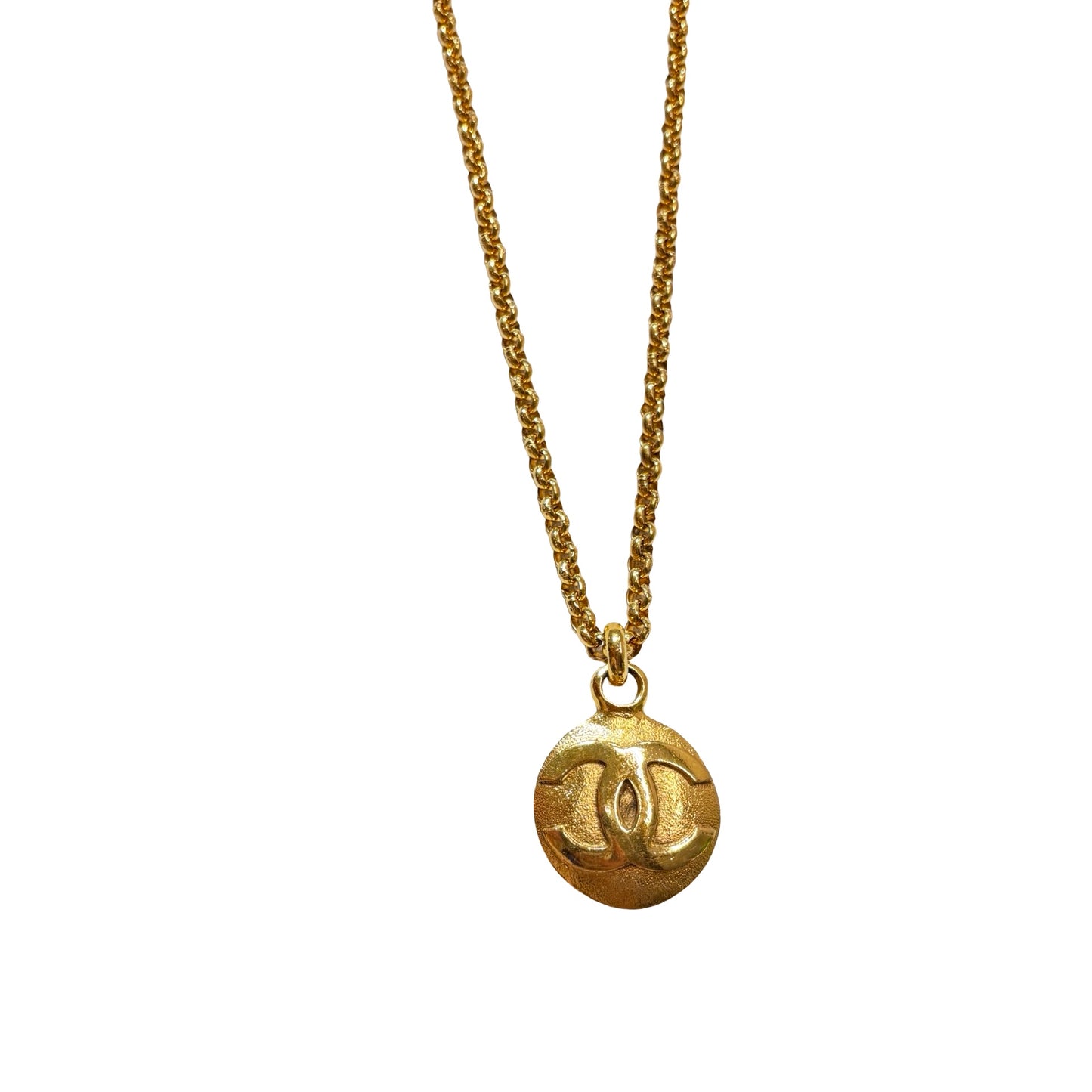 Used CHANEL CC LARGE ROUND PENDANT VINTAGE NECKLACE Accessories Gold