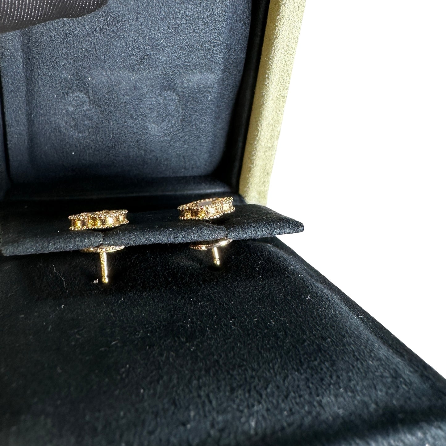 Used VAN CLEEF & ARPELS Mother of Pearl 18K Yellow Gold Vintage Alhambra Earrings White Gold