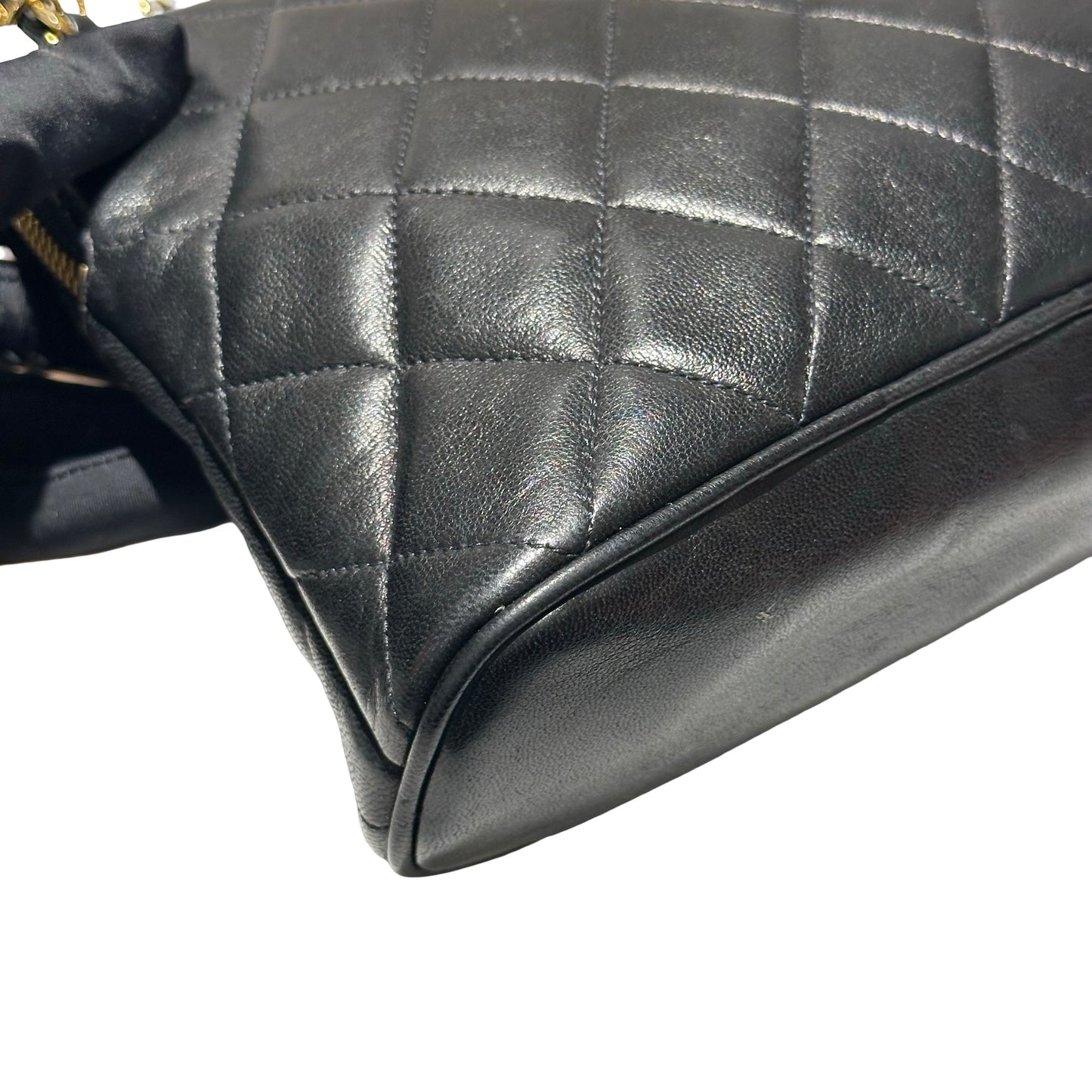 Used CHANEL Cross Body bag Black GHW