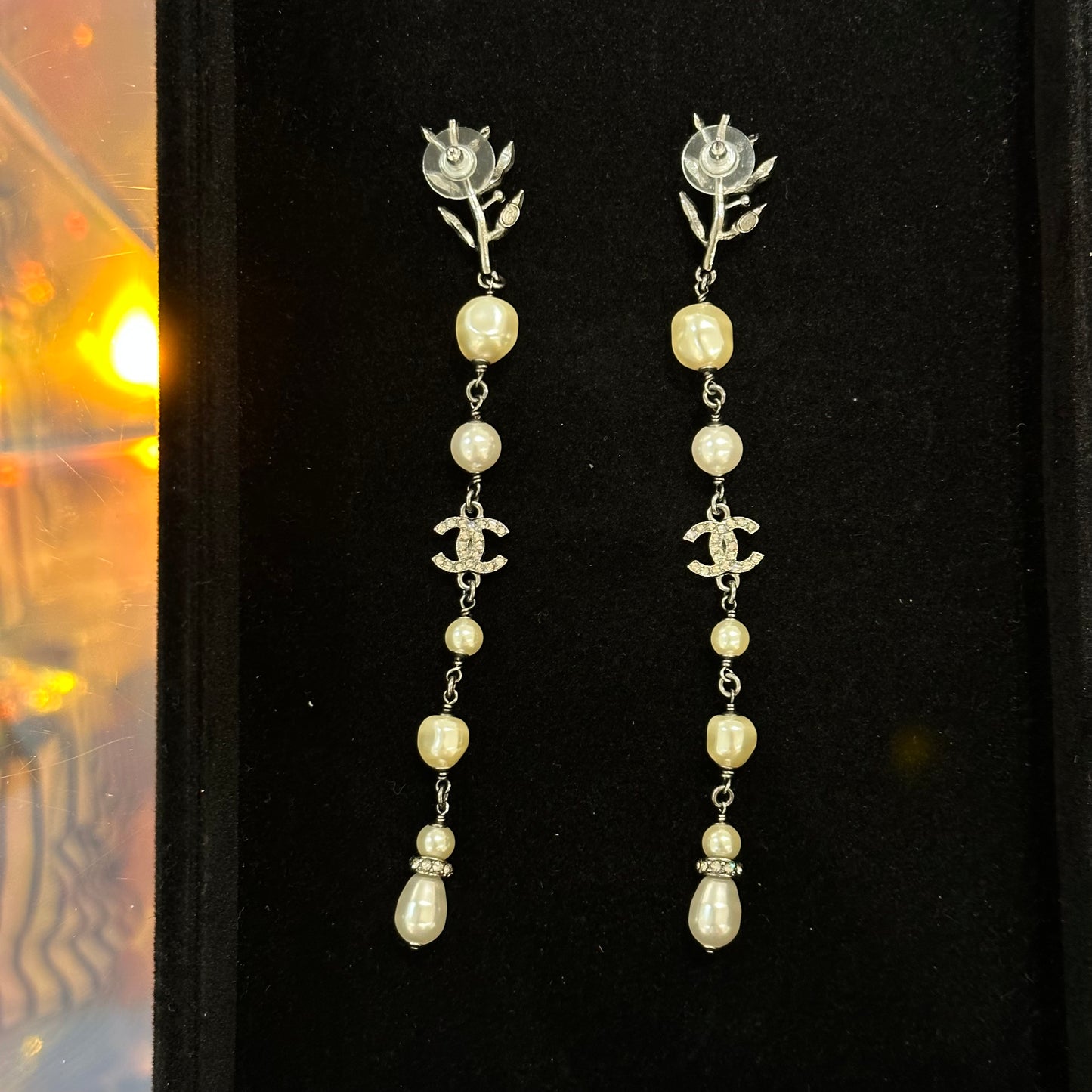 Earrings & Earpins [101079]