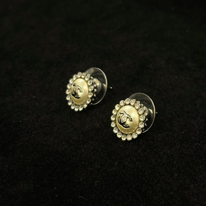 Earrings & Earpins [101092]