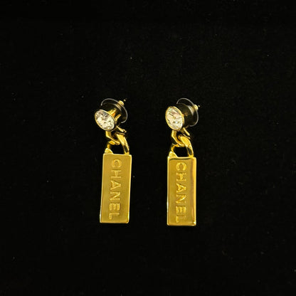 Earrings & Earpins [101094]