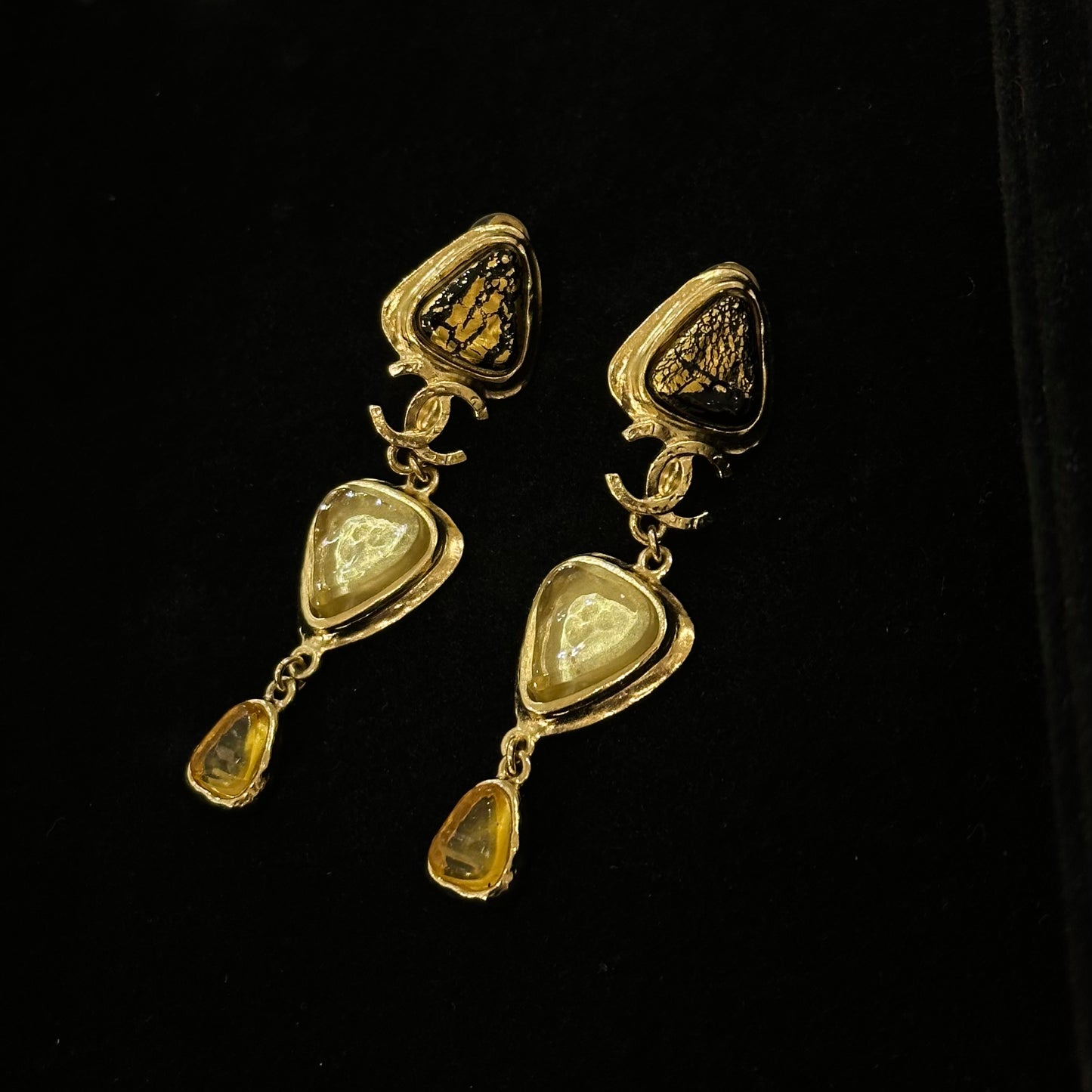 Earrings & Earpins [101120]