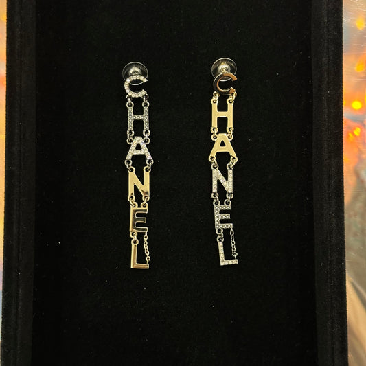 Earrings & Earpins [101083]