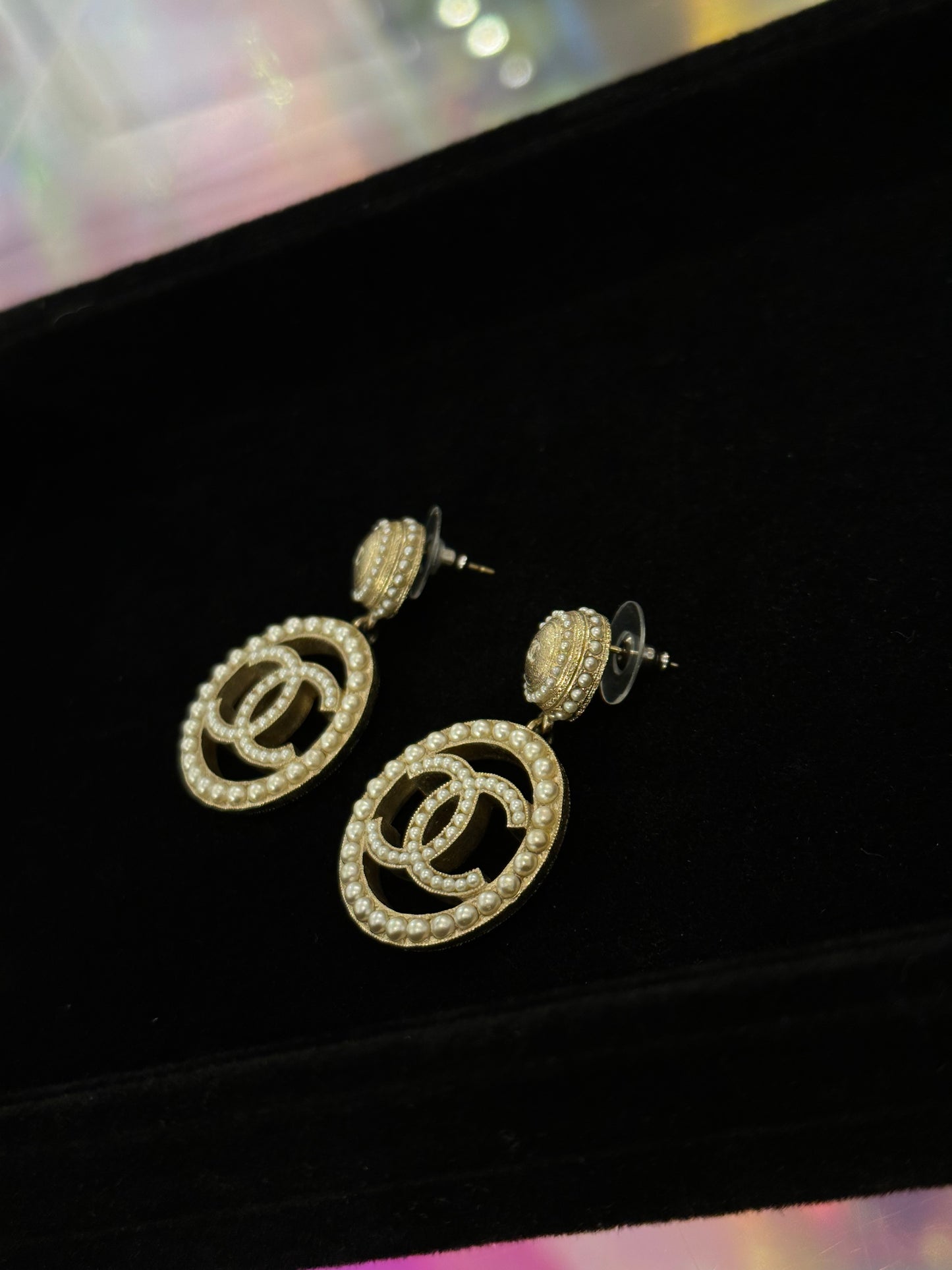 Earrings & Earpins [101102]