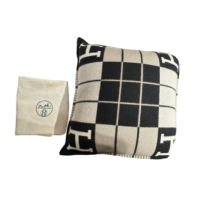 HERMES H Logo Plaid Avalon III Cushion PM Accessories Black Grey