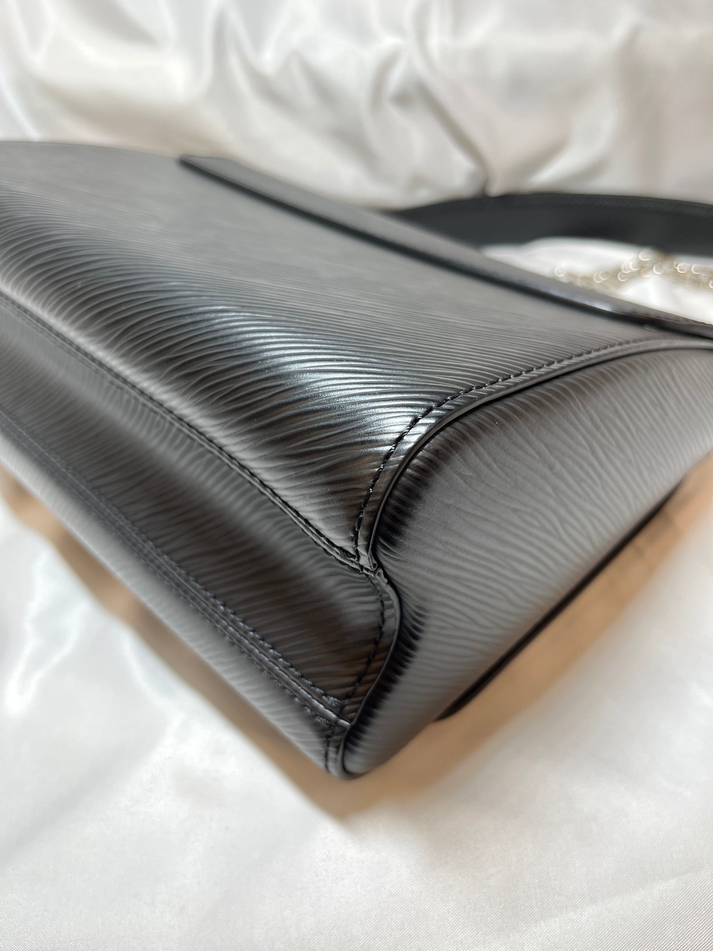 Used LOUIS VUITTON Canvas Twist Shoulder Bag Black PHW
