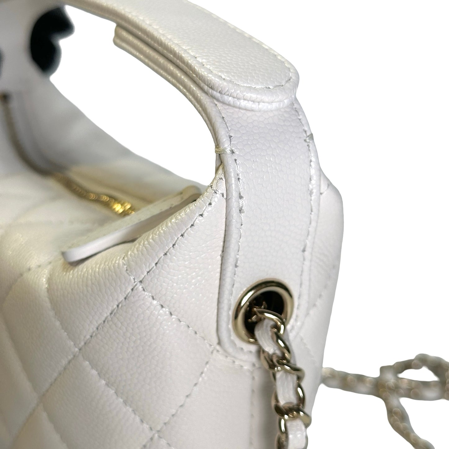 CHANEL Quilted Caviar Chanel Hobo Hobo Bag White