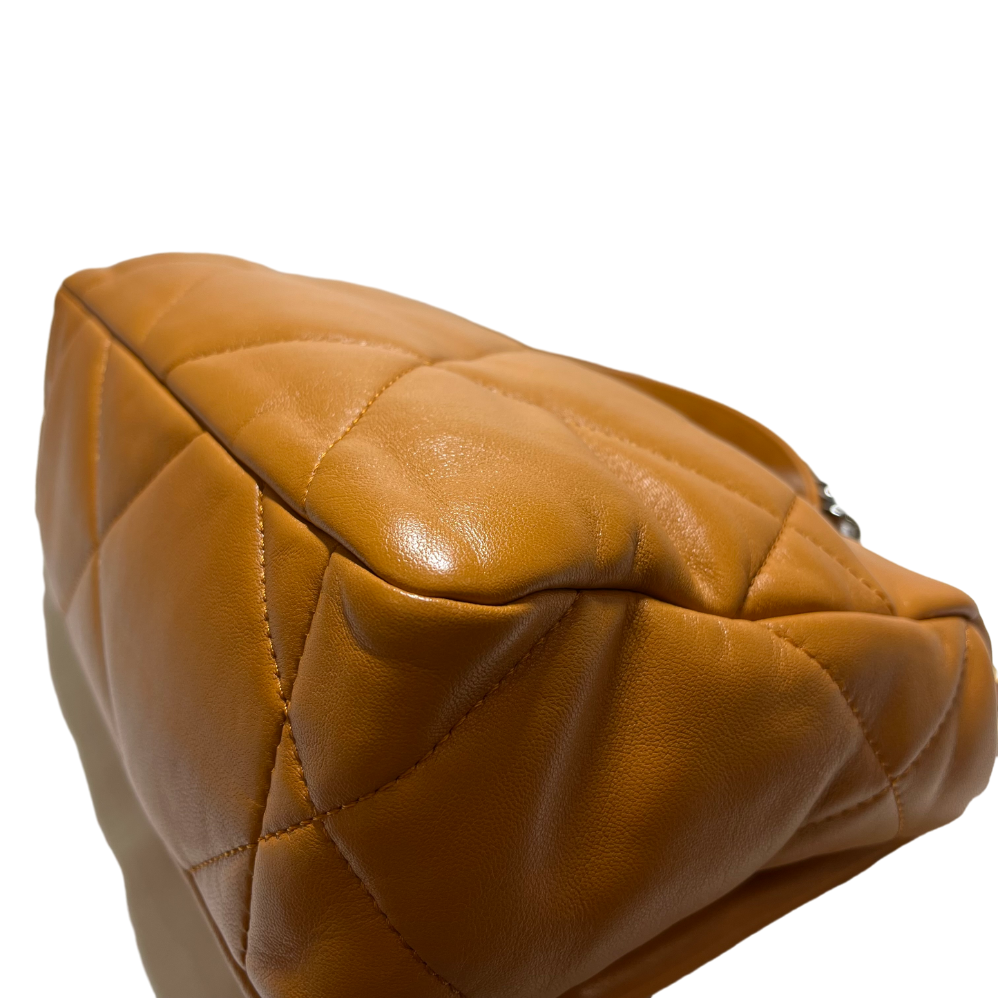 Used Chanel Lambskin 19 Bag Small Chain Shoulder Bag GHW Caramel