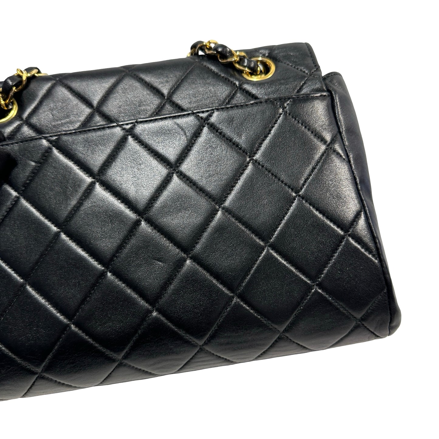 Used CHANEL Quilted Vintage shoulder bag Chain Shoulder Bag Black Gold hardware