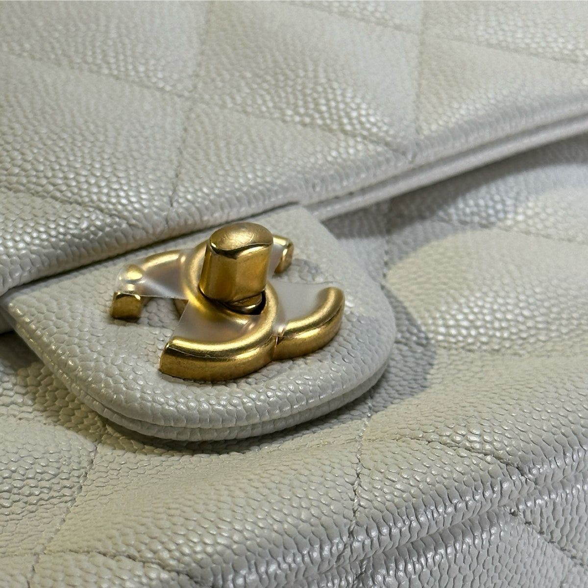 Used CHANEL Caviar Skin 23P Heart Crush Small Flap Bag Chain Shoulder Bag White GHW