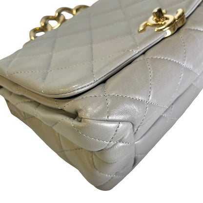 CHANEL Quilted Lambskin Flap Chain Shoulder Bag Grey GHW