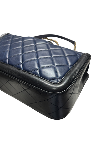 Used CHANEL Quilted Lambskin Quilted Boy Bag Chain Shoulder Bag Navy Blue Black