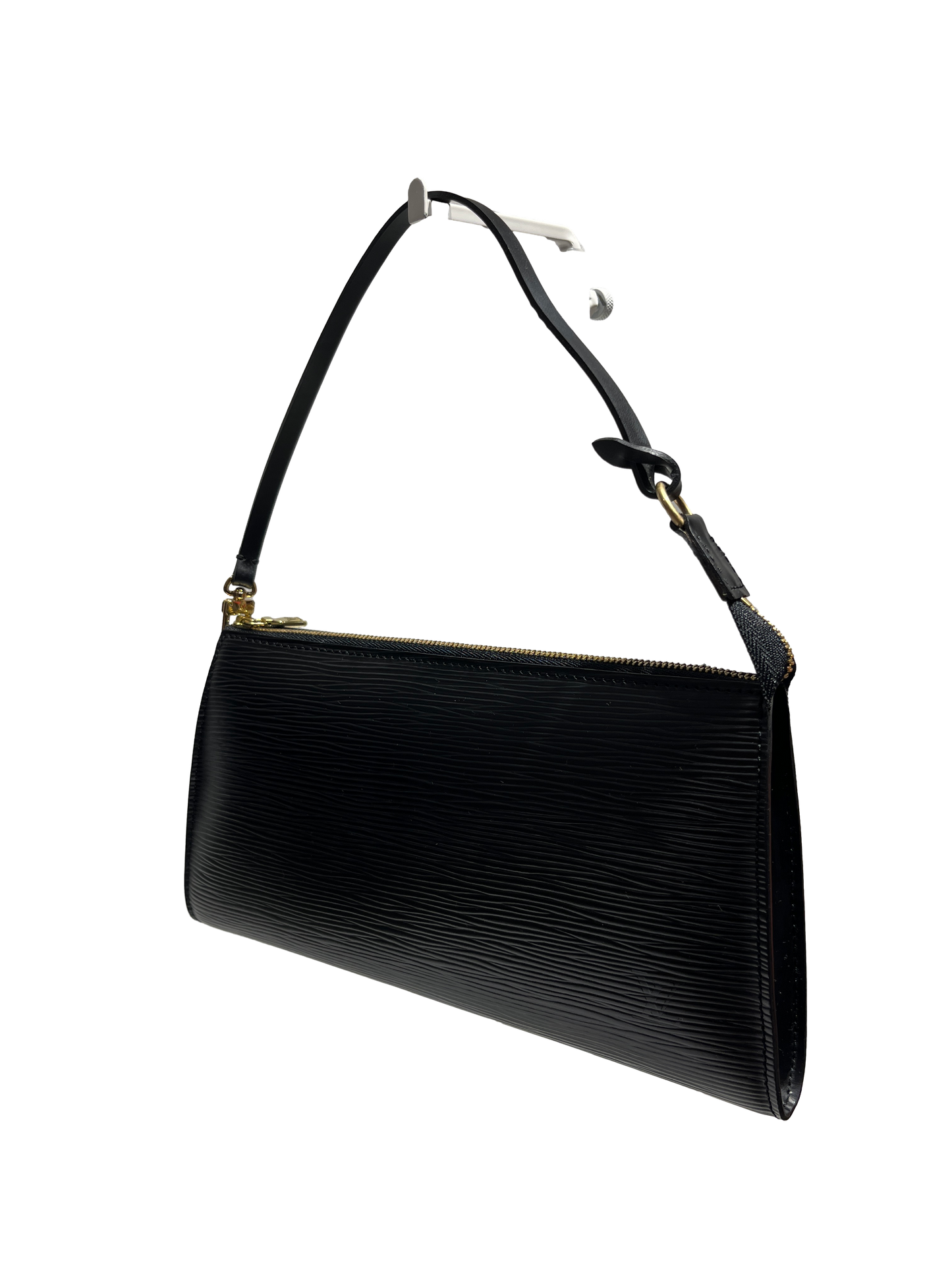 Used Louis Vuitton Epi Leather Pochette Shoulder Bag Black GHW