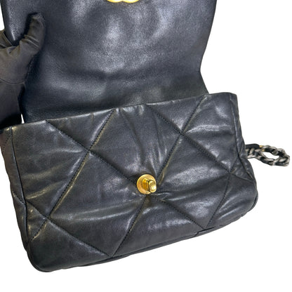 Used CHANEL Quilted Lambskin 19 Bag Shoulder Bag Black GHW