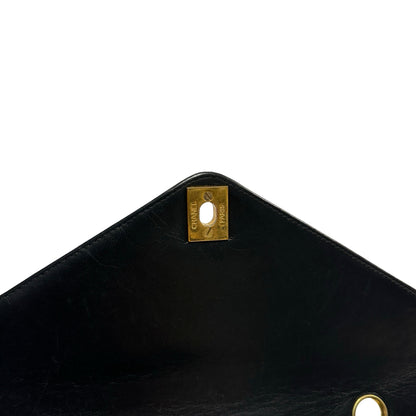 Used CHANEL Quilted Vintage shoulder bag Chain Shoulder Bag Black Gold hardware