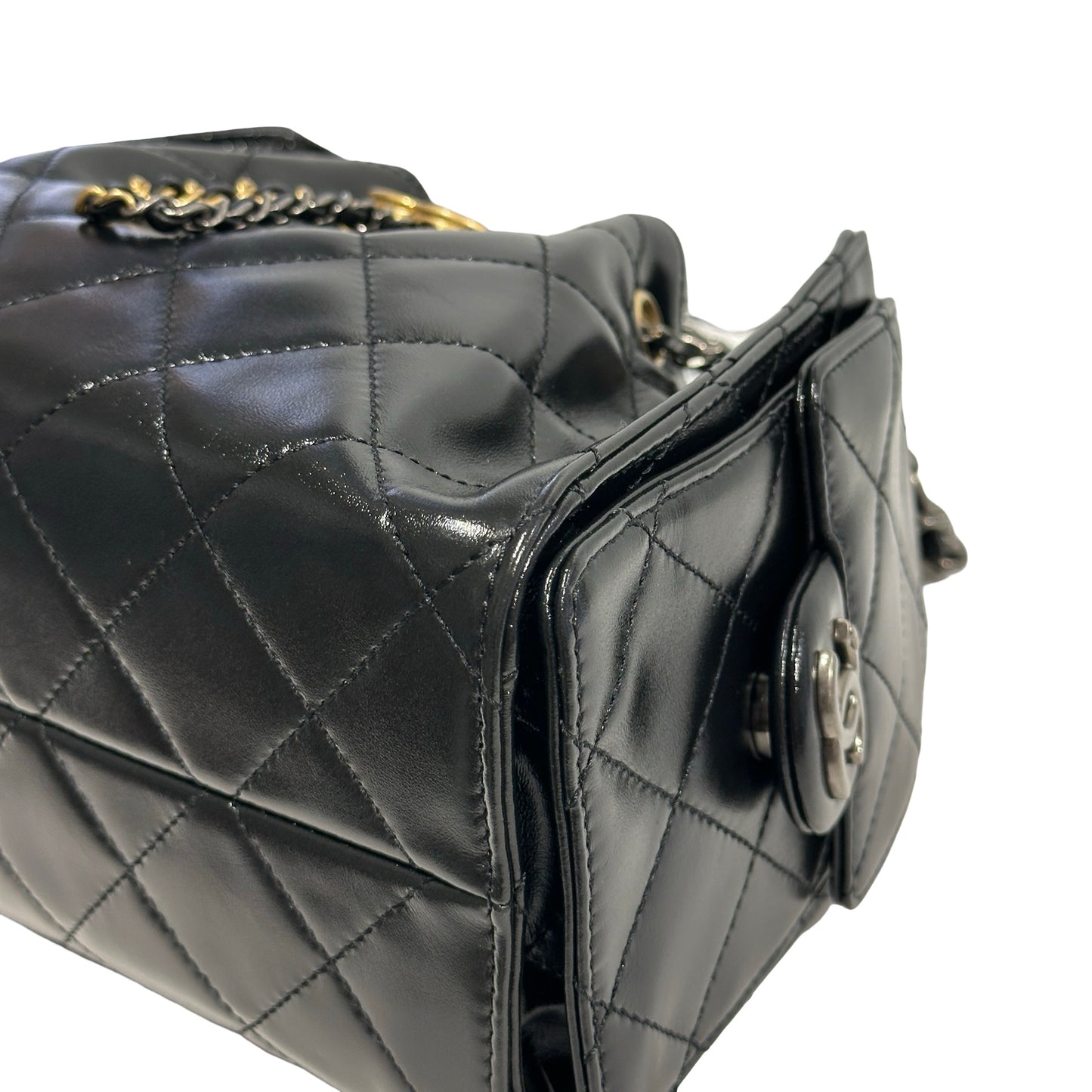 Used CHANEL Quilted Calfskin Chanel 22 Shoulder Bag Black