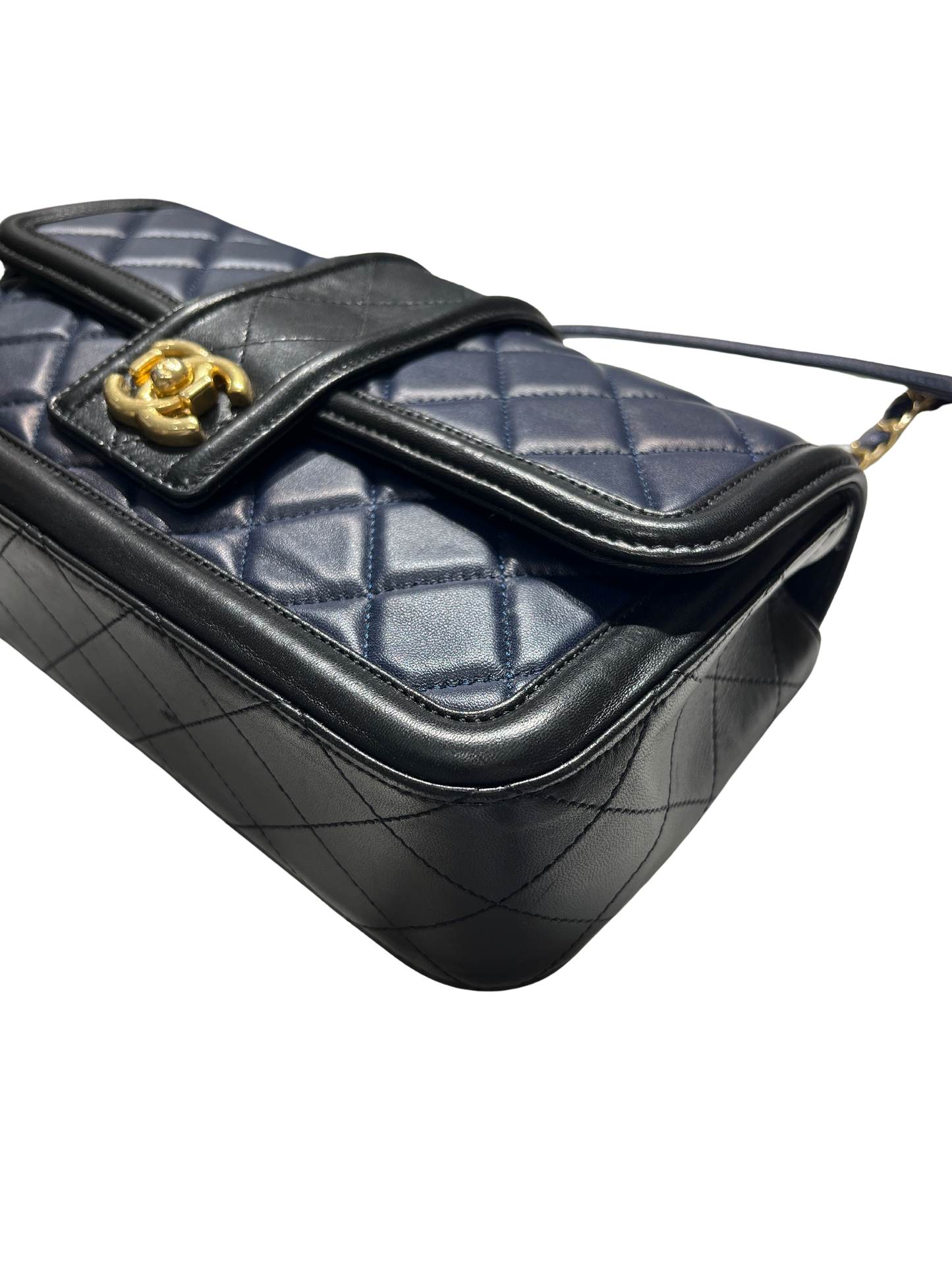Used CHANEL Quilted Lambskin Quilted Boy Bag Chain Shoulder Bag Navy Blue Black