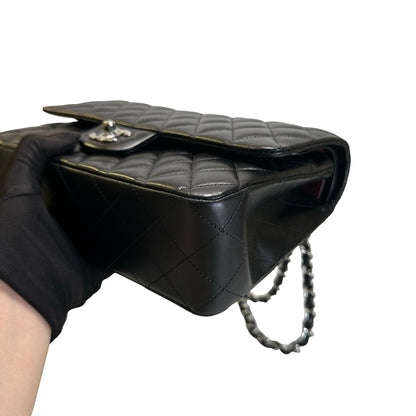 Used CHANEL Quilted Leather Classic Flap Shoulder Bag Black