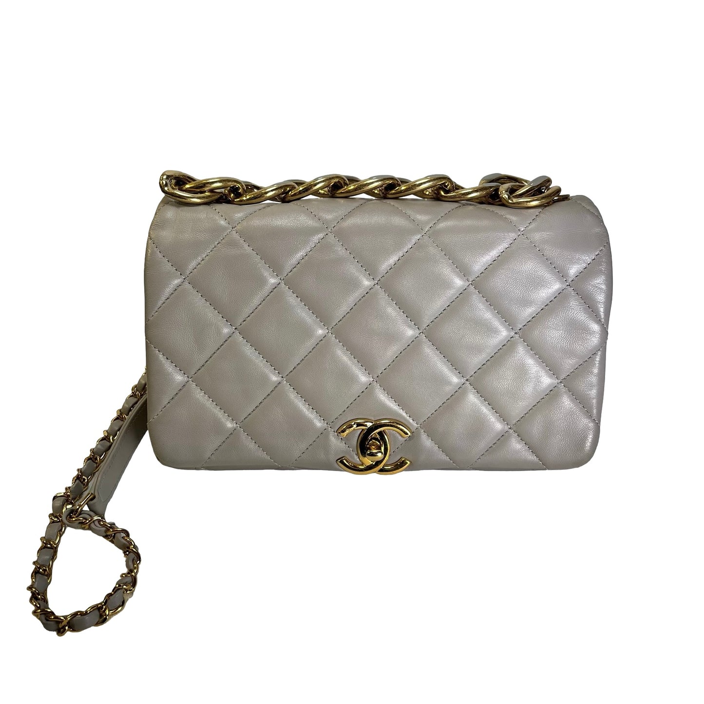 CHANEL Quilted Lambskin Flap Chain Shoulder Bag Grey GHW