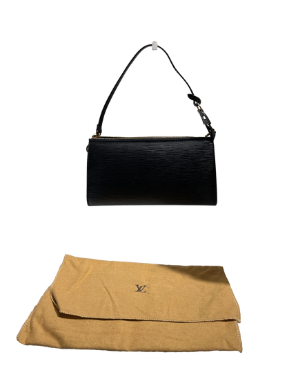 Used Louis Vuitton Epi Leather Pochette Shoulder Bag Black GHW