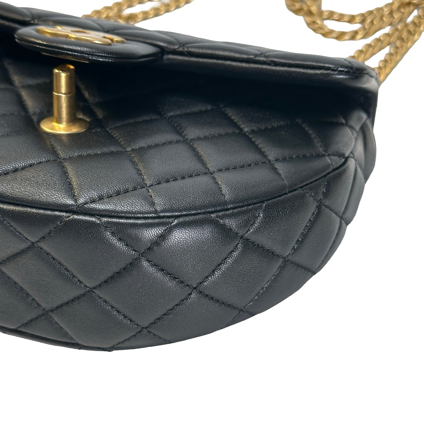 Used CHANEL Quilted Lambskin Quilted Crossbody Crossbody Bag Black Gold