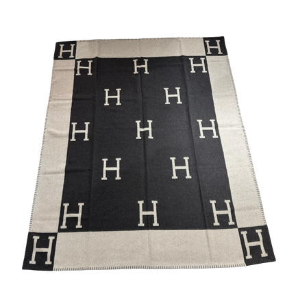 HERMES H Logo Avalon Blanket Accessories Black Grey