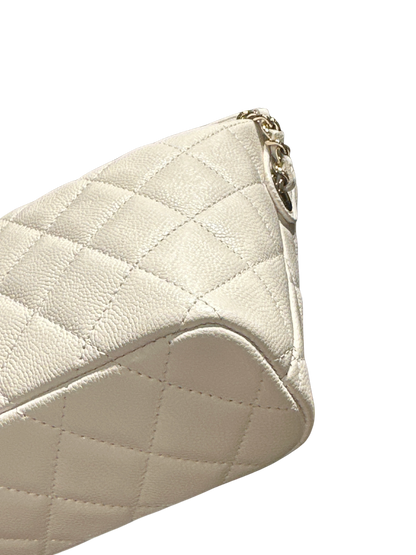 CHANEL Quilted Caviar Chanel Hobo Hobo Bag White