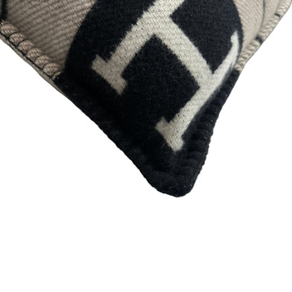 HERMES H Logo Plaid Avalon III Cushion PM Accessories Black Grey