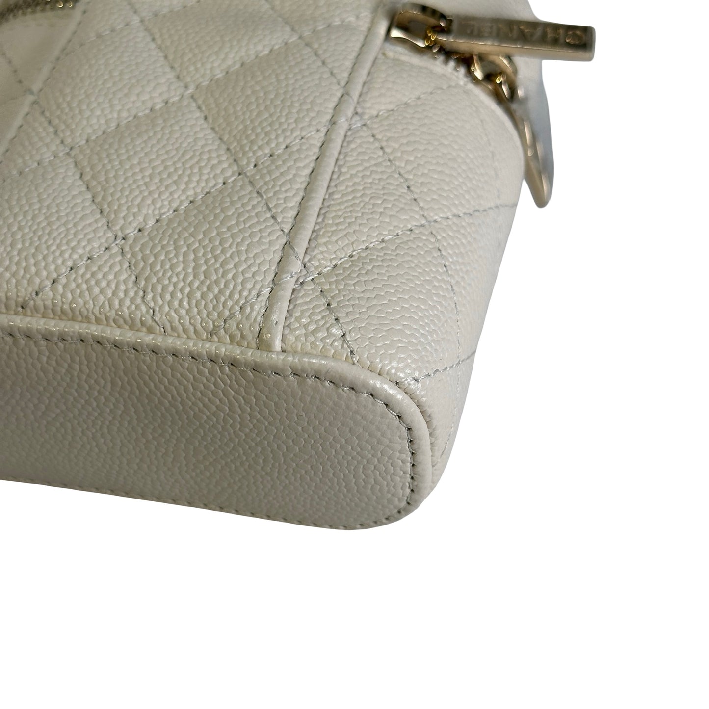 Used CHANEL Quilted Caviar Small Vanity Case with Chain Vanity case White