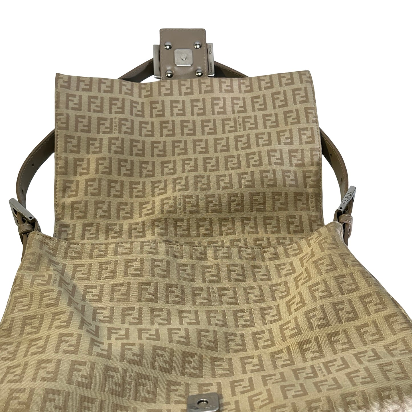 Used FENDI Zucca Mamma Baguette Baguette Bag Beige Silver