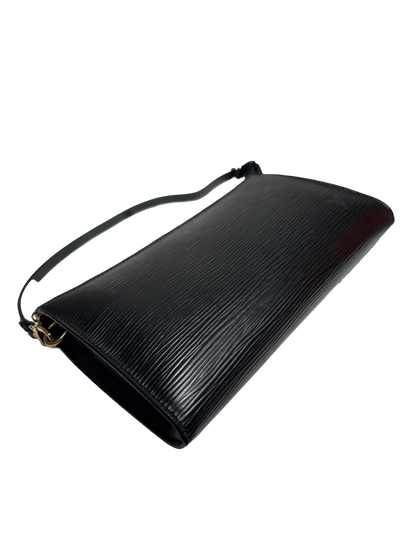 Used Louis Vuitton Epi Leather Pochette Shoulder Bag Black GHW