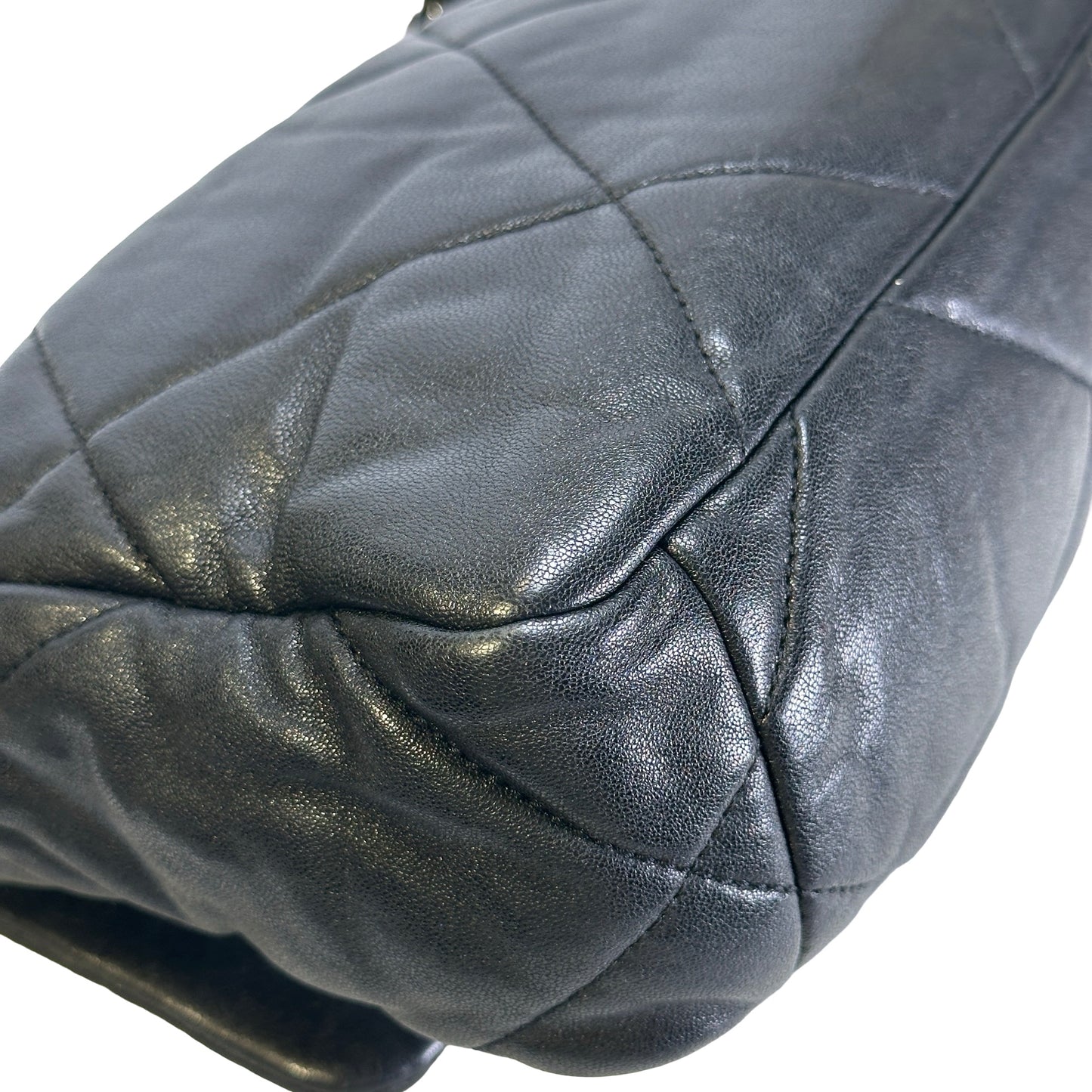 Used CHANEL Quilted Lambskin 19 Bag Shoulder Bag Black GHW