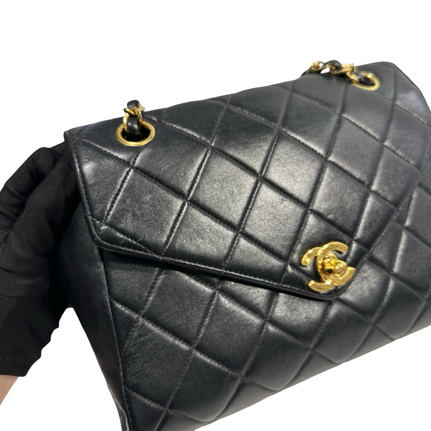 Used CHANEL Quilted Vintage shoulder bag Chain Shoulder Bag Black Gold hardware