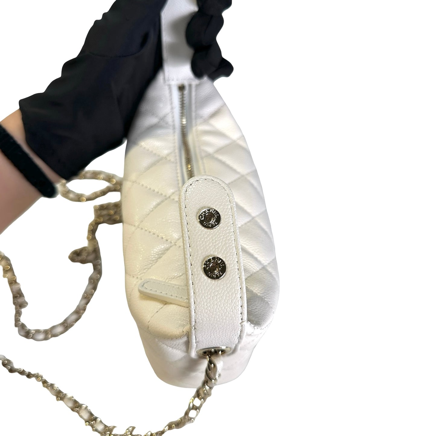 CHANEL Quilted Caviar Chanel Hobo Hobo Bag White