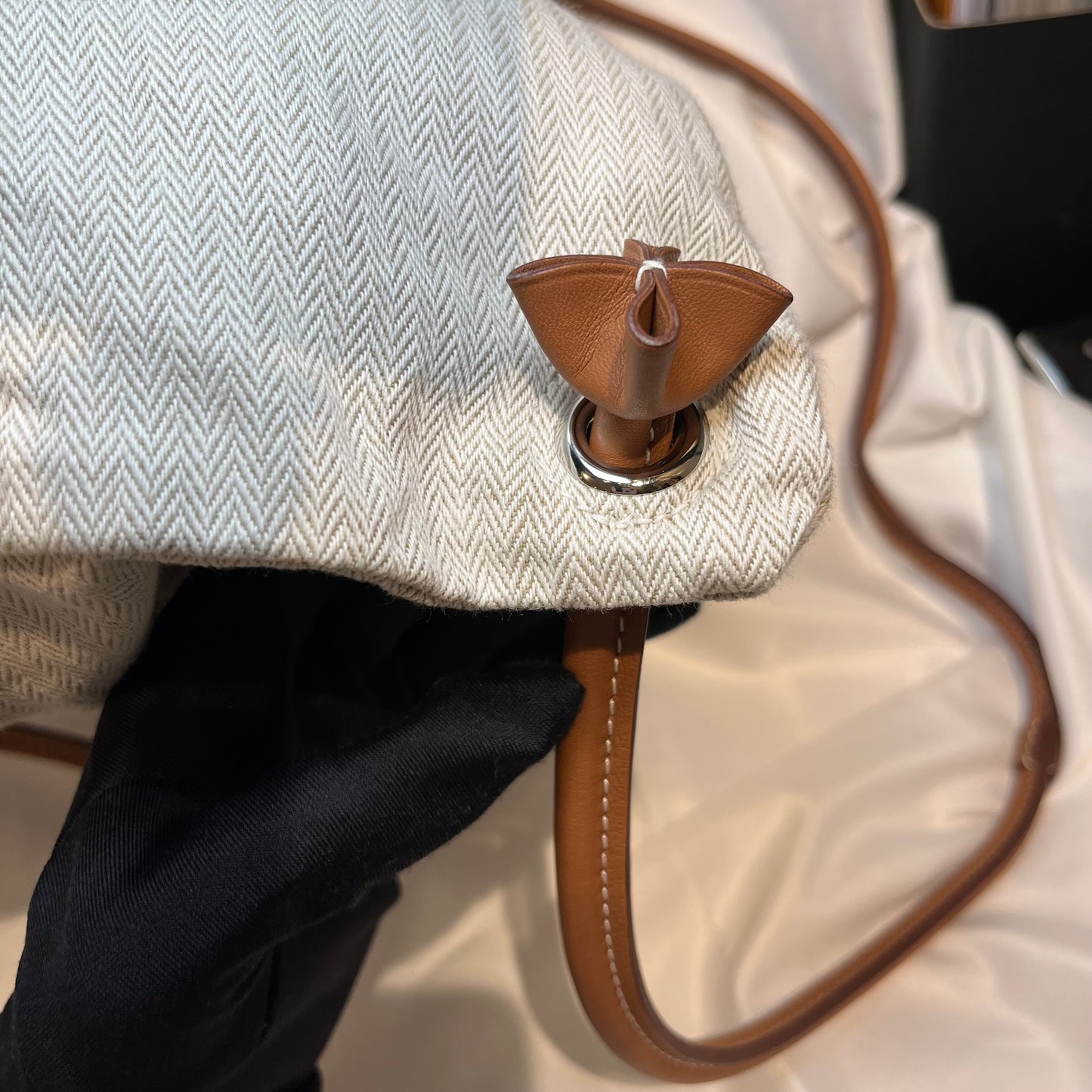 Used HERMÈS Maline Bag Drawstring Bag Beige PHW Vert Cypress (VY)