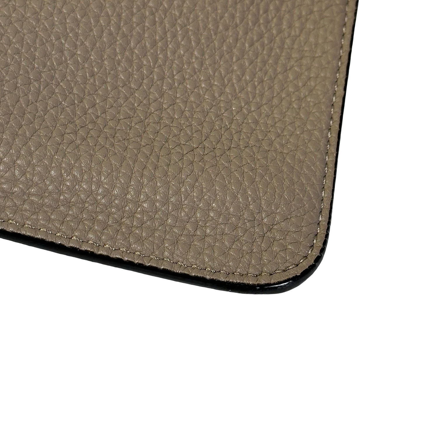 Used FENDI Leather Embroidery Banana Pouch Pouch Taupe Yellow Green PHW